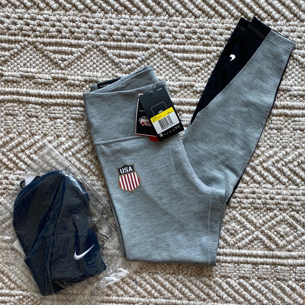 Nike Women Gray and Black Leggings S and Nike Navy Beanie O/S  Set